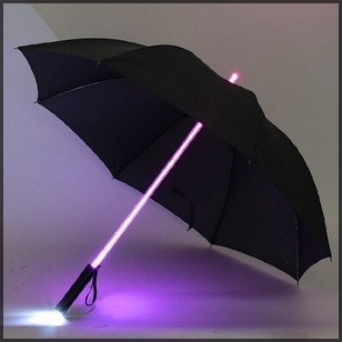 Parapluie lumineux à Leds multicolores - Style Sabre laser Starwars